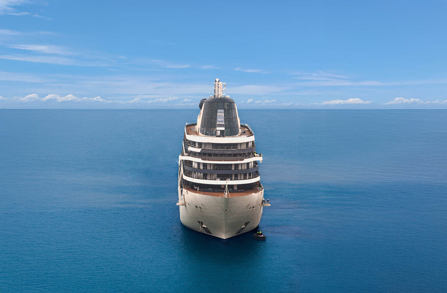  Four Seasons yacht advances toward inaugural season